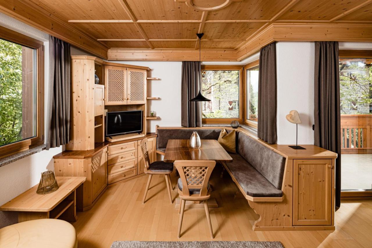 Hotel Brunnhofer Tirolo Bagian luar foto