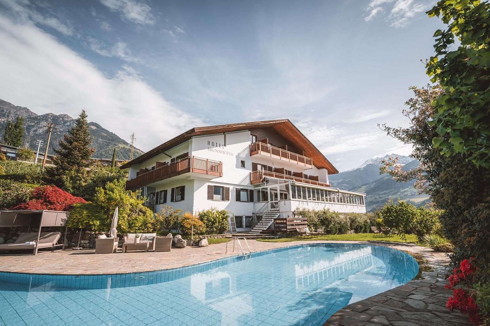 Hotel Brunnhofer Tirolo Bagian luar foto